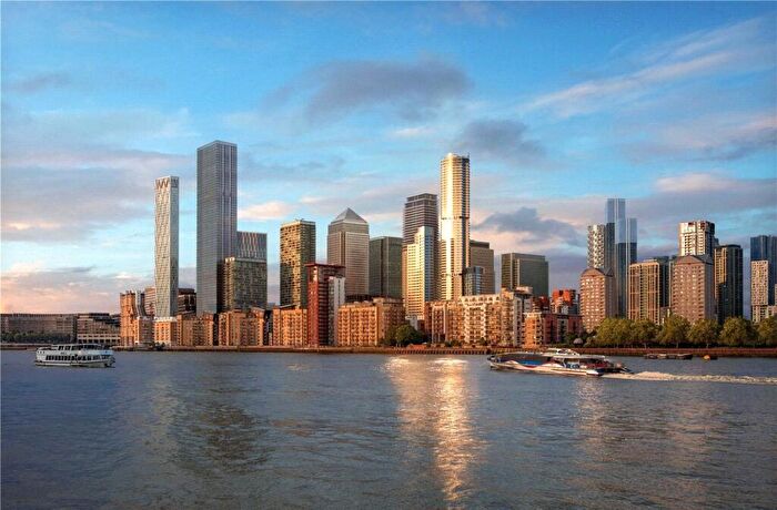 3 Bedroom Apartment For Sale In Aspen, Consort Place, Marsh Wall, Canary Wharf, E14