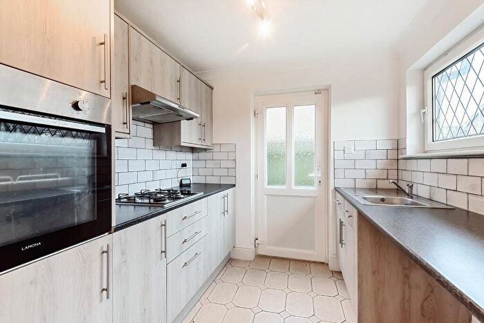 2 Bedroom Bungalow To Rent In Gorsedale, Sutton Park, Hull, East Yorkshire, HU7