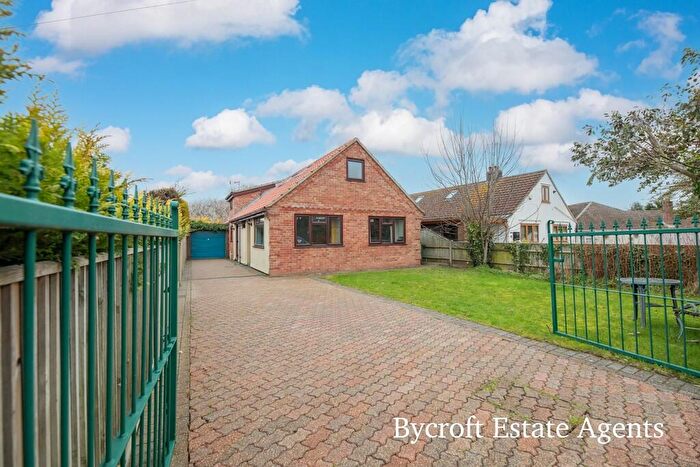 4 Bedroom Detached House To Rent In Hawthorn Crescent, Bradwell, Great Yarmouth, NR31