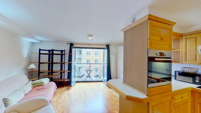 Studio To Rent In Java Wharf, Shad Thames, London, SE1
