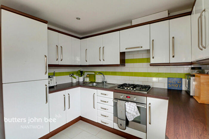 2 Bedroom Apartment For Sale In Sleepers Point, Nantwich, CW5