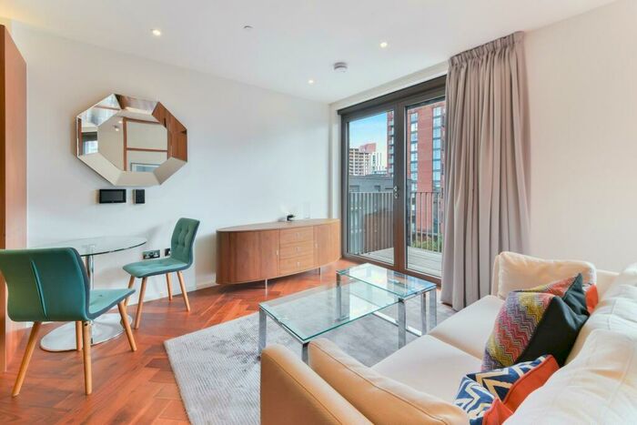 Apartment To Rent In Ambassador Building, Embassy Gardens, London, SW11