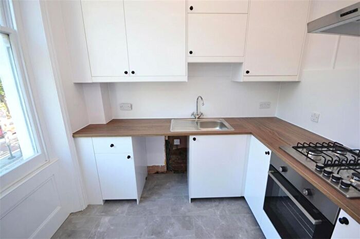 2 Bedroom Apartment To Rent In Brecknock Road, Tuffnell Park, London, N19