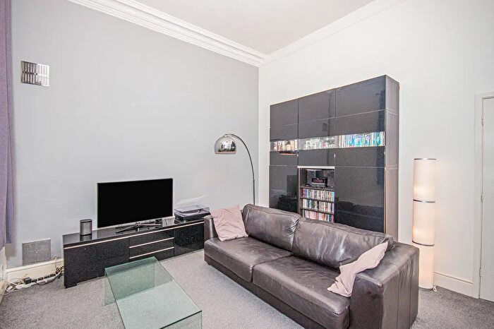 1 Bedroom Apartment To Rent In Avenue Road, Leamington Spa, CV31