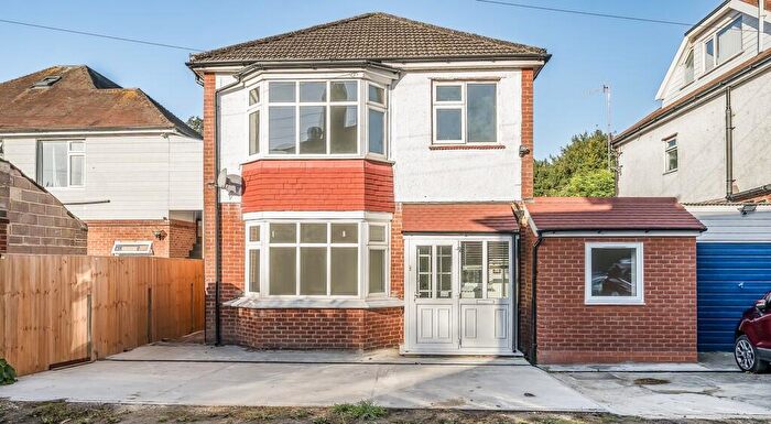 4 Bedroom Detached House For Sale In Portsdown Hill Road, Havant, PO9