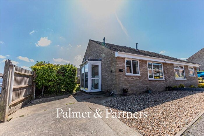 2 Bedroom Bungalow For Sale In Steggall Close, Needham Market, Suffolk, IP6