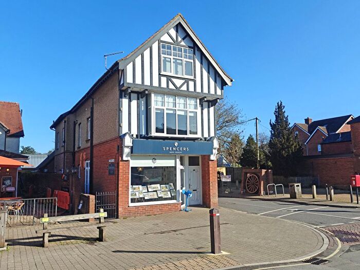2 Bedroom Flat For Sale In Brookley Road, Brockenhurst, Hampshire, SO42