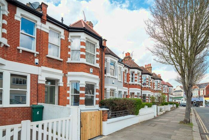 3 Bedroom Terraced House To Rent In The Avenue, Chiswick, London, W4