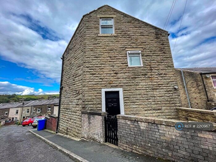 2 Bedroom Terraced House To Rent In Gladstone Street, Bacup, OL13
