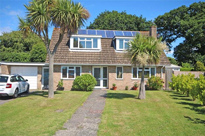 3 Bedroom Detached House For Sale In Beacon Close, Everton, Lymington, Hampshire, SO41