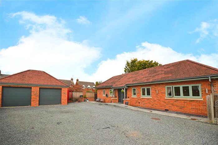 4 Bedroom Bungalow For Sale In Colliery Lane, Linton, Swadlincote, Derbyshire, DE12