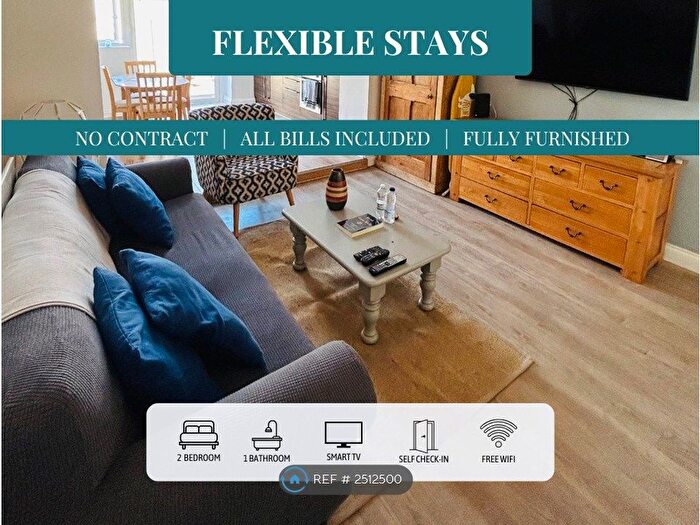 2 Bedroom Flat To Rent In Upper Station Road, Bristol, BS16