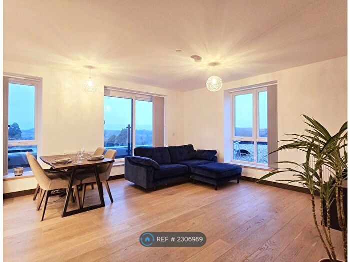 1 Bedroom Flat To Rent In East Grinstead, East Grinstead, RH19