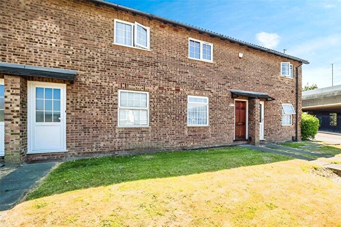 1 Bedroom Flat To Rent In Abbey Road, London, SE2