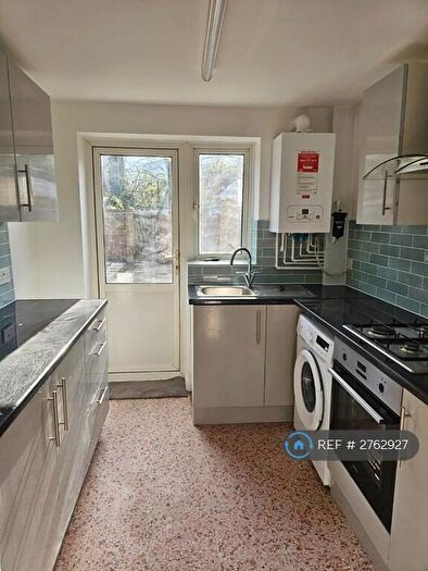 3 Bedroom Terraced House To Rent In Dock Road, Tilbury, RM18