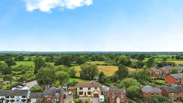 4 Bedroom Detached House For Sale In Crewe Road, Winterley, Sandbach, CW11