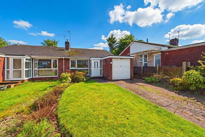 2 Bedroom Semi-Detached Bungalow For Sale In Meadow Gardens, Crediton, EX17