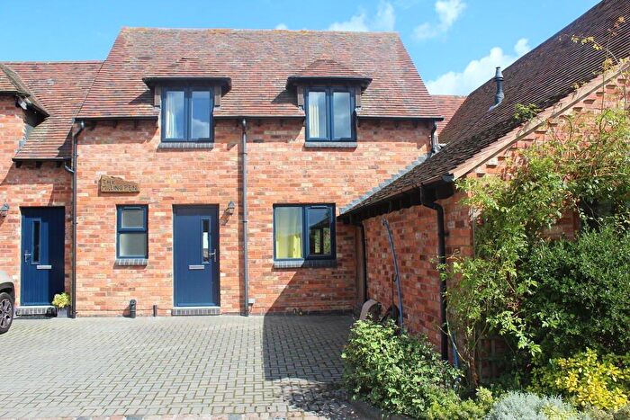 2 Bedroom Terraced House To Rent In Bills Lane, Shirley, Solihull, West Midlands, B90
