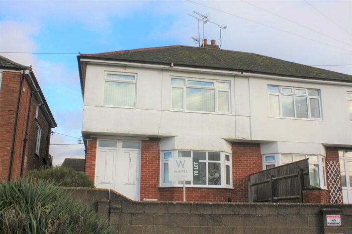 1 Bedroom Flat To Rent In Earls Court Road, Amesbury, SP4