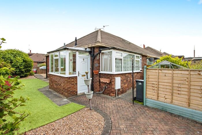2 Bedroom Semi-Detached Bungalow For Sale In Kennerleigh Walk, Leeds, LS15