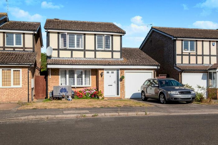 3 Bedroom Detached House To Rent In Froment Way, Cambridge, CB24