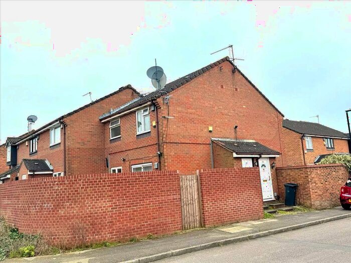 1 Bedroom Property To Rent In Pearl Gardens, Cippenham, Slough, SL1