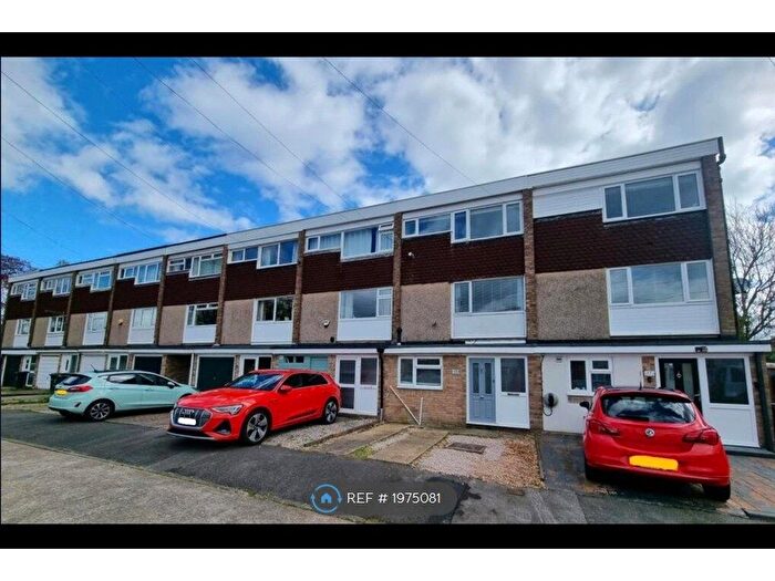 4 Bedroom Terraced House To Rent In Ash Close, Gosport, PO12