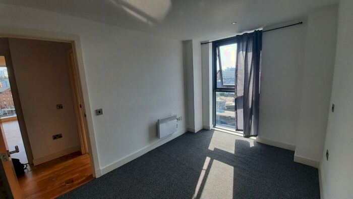 2 Bedroom Apartment To Rent In North Bank, Sheffield, S3