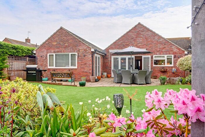 3 Bedroom Detached Bungalow For Sale In The Drive, Hailsham, BN27