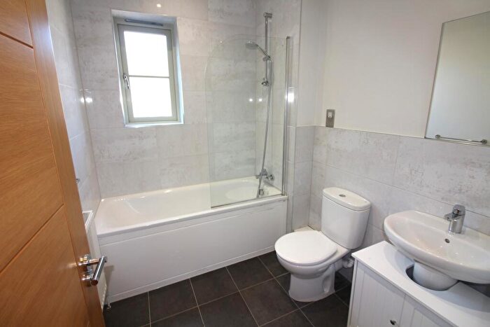 2 Bedroom End Of Terrace House To Rent In Stanley Close, Chipping Norton, OX7