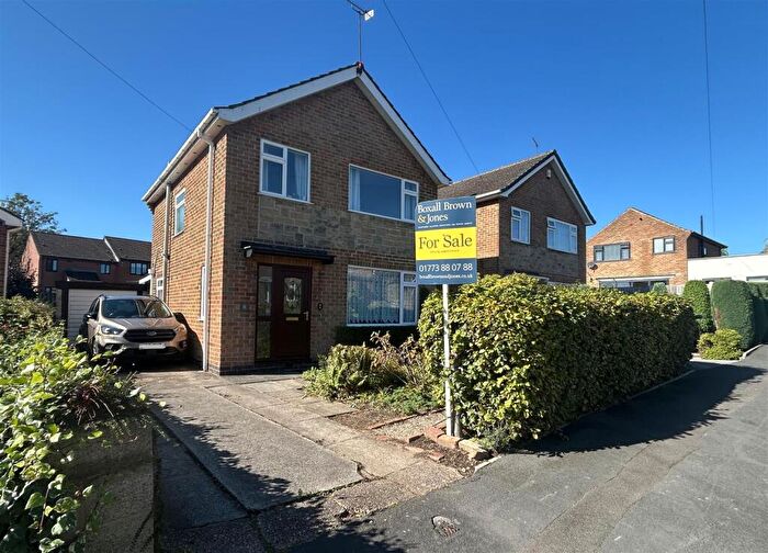 3 Bedroom Detached House For Sale In Lowlands Road, Belper, DE56