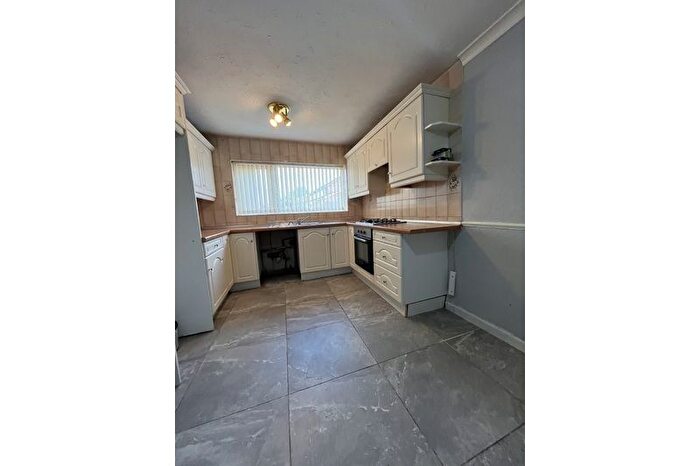 3 Bedroom Terraced House To Rent In The Fairway, Kings Norton, Birmingham, B38