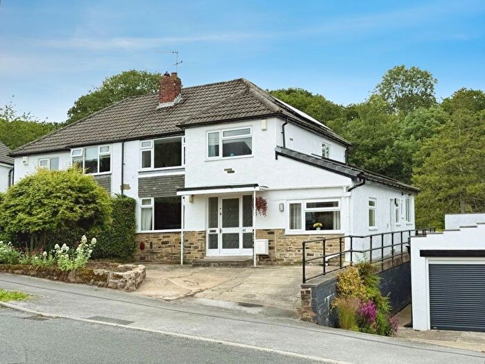 4 Bedroom Semi-Detached House For Sale In Wrenbeck Drive, Otley, LS21