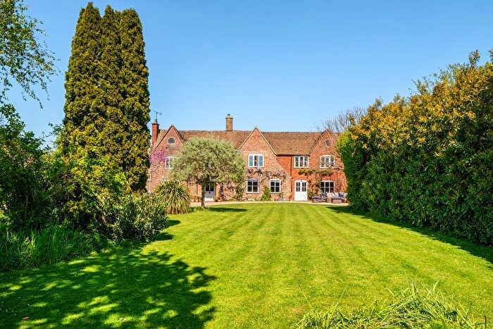 4 Bedroom Detached House For Sale In Nupend Lane, Nupend, GL10