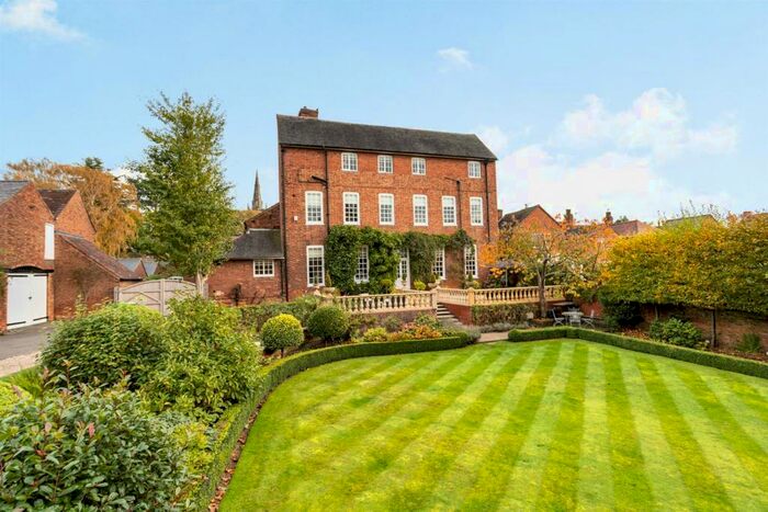 6 Bedroom Detached House For Sale In Main Street, Market Bosworth, Warwickshire, CV13