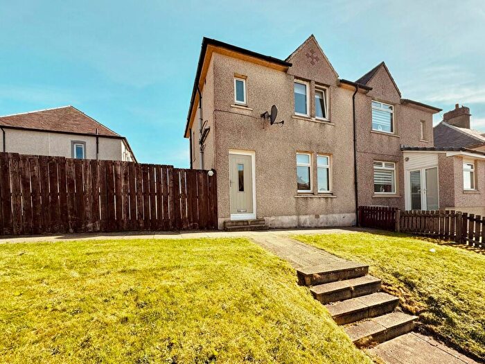 3 Bedroom Semi-Detached House For Sale In Kirkland Park Avenue, Strathaven, ML10