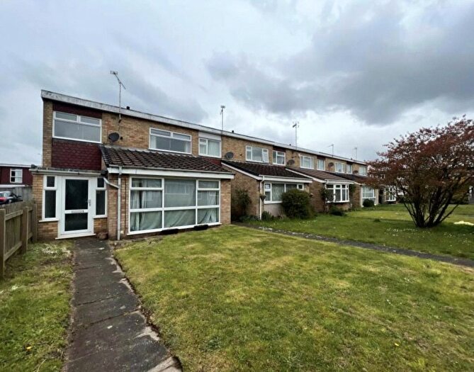 3 Bedroom End Terrace House To Rent In Fitzroy Close, Coventry, West Midlands, CV2