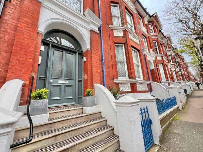 2 Bedroom Apartment To Rent In St. James's Avenue, Brighton, BN2