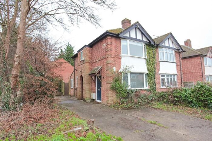 2 Bedroom Apartment To Rent In Merewood Avenue, Headington, Oxford, OX3