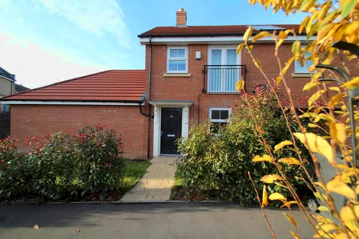 2 Bedroom Detached House To Rent In Culverhouse Road, Swindon, SN1