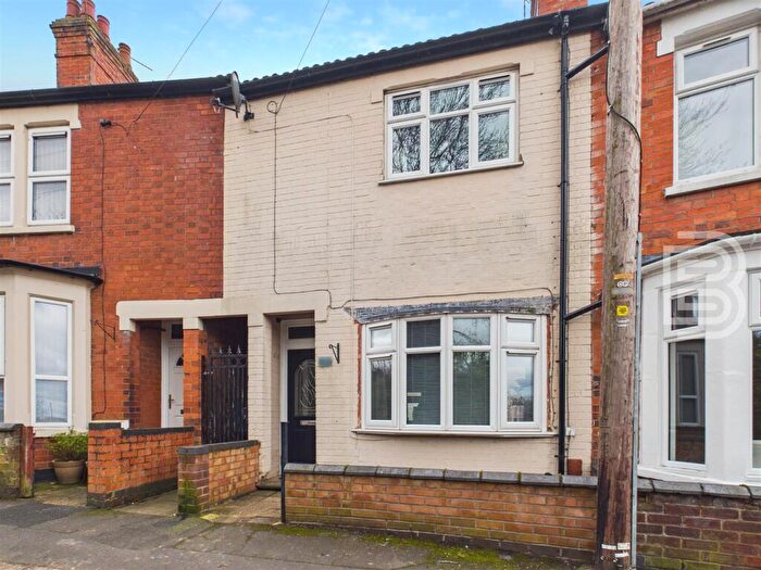 4 Bedroom Terraced House For Sale In Bridge Street, Rugby, CV21