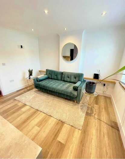 2 Bedroom Semi-Detached House To Rent In St. Lawrence Avenue, Snaith, Goole, DN14