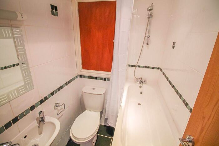 1 Bedroom Flat To Rent In Richmond Road, Roath, Cardiff, CF24