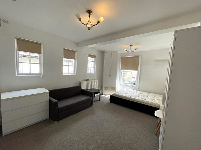 Studio To Rent In Springclose Lane, Cheam, Sutton, SM3