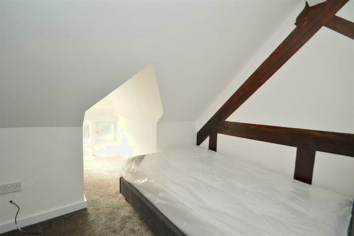 3 Bedroom Flat To Rent In Hazelwell Street, Stirchley, Birmingham, B30