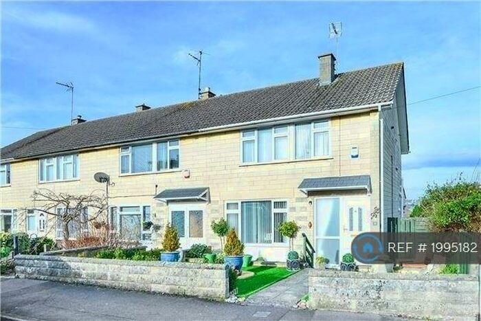 3 Bedroom End Of Terrace House To Rent In Lytton Gardens, Bath, BA2