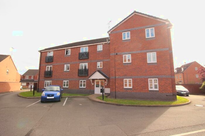 2 Bedroom Flat To Rent In Welland Road, Hilton, DE65