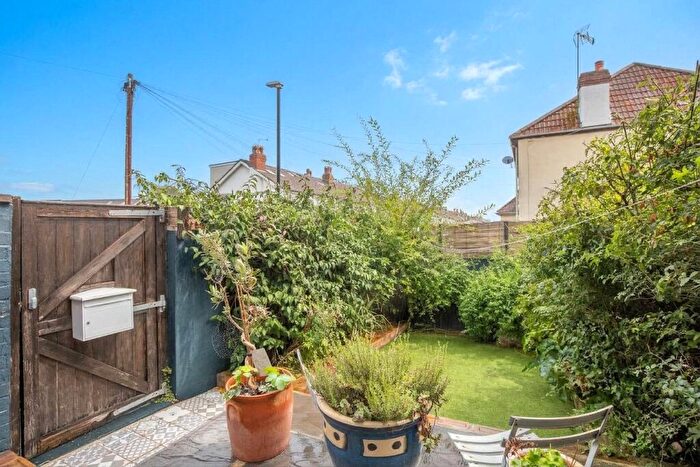 1 Bedroom Apartment For Sale In Ralph Road, Bristol, BS7