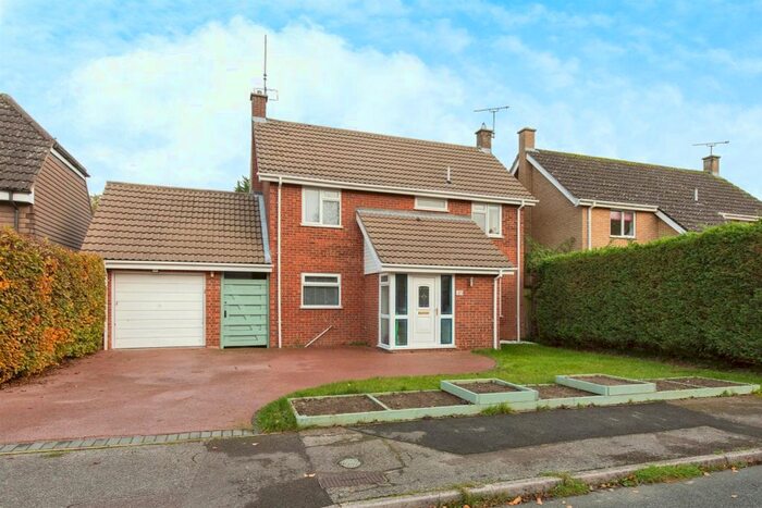 3 Bedroom Detached House For Sale In Downing Drive, Great Barton, Bury St. Edmunds, IP31