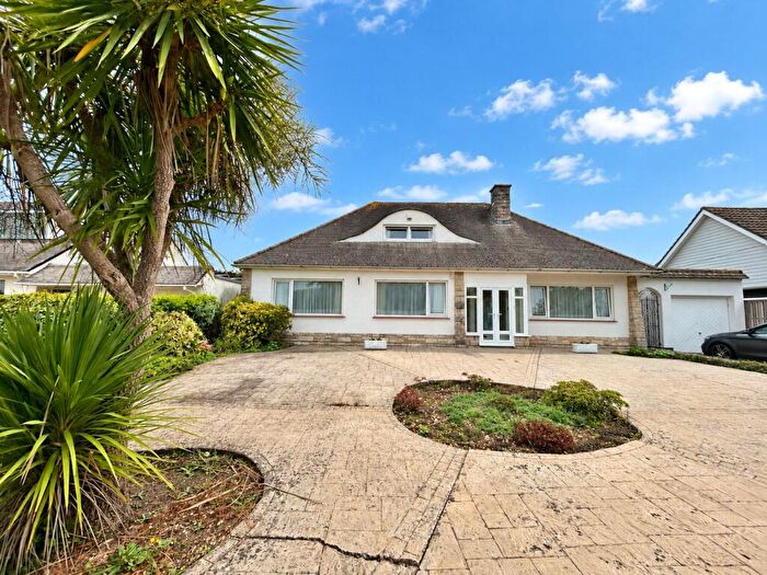 4 Bedroom Detached House For Sale In Montagu Road, Highcliffe, Christchurch, Dorset, BH23